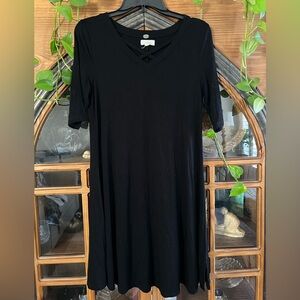 Cupio Black V-Neck Short Sleeve Dress